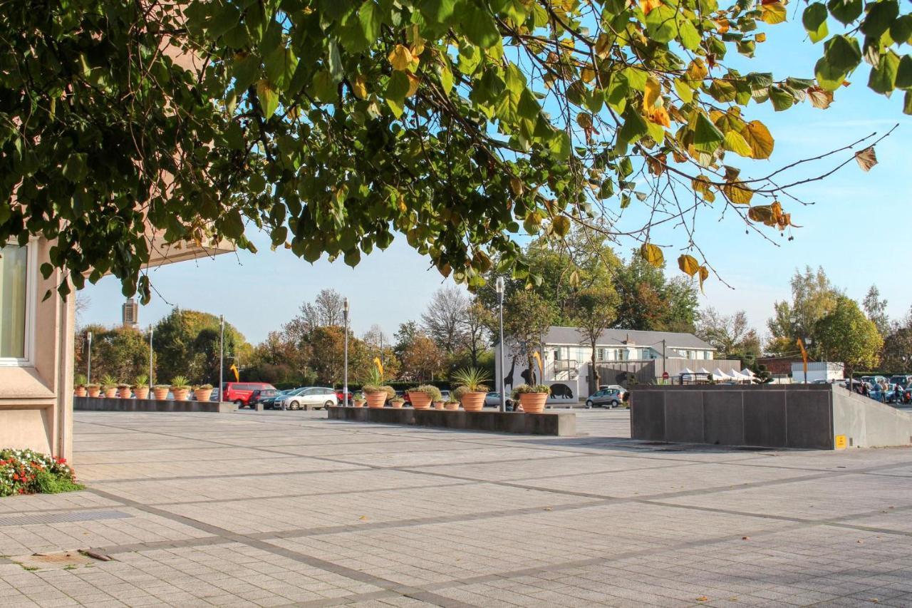 Résidence Le Vélodrome Maubeuge Exterior foto